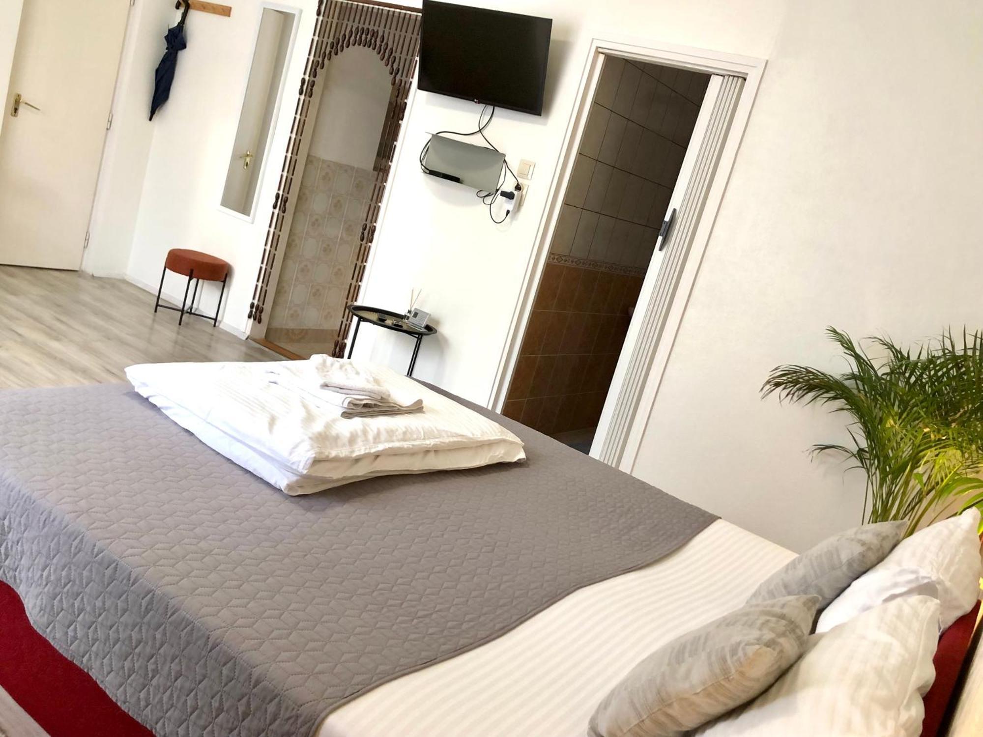 Villa AURA Hévíz Esterno foto